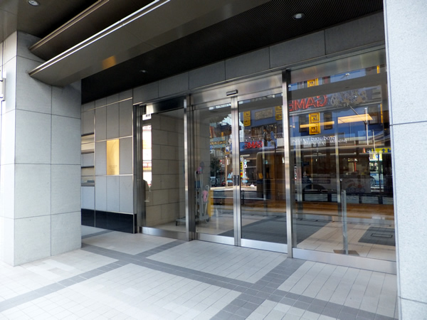 プライマリーナ山下公園グレーシアタワーの外観