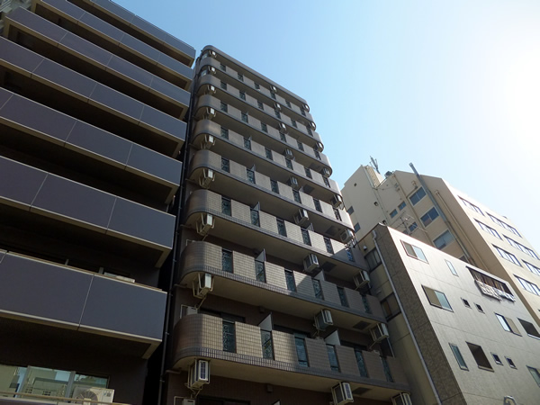 グリフィン横浜海岸通りの外観