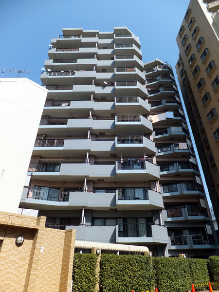 ロアーブルサン町田の外観