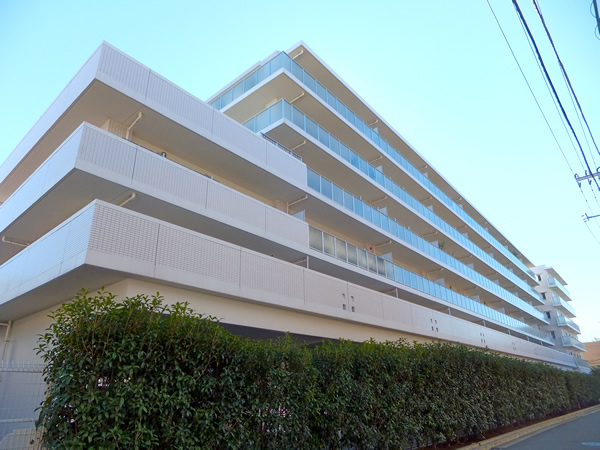 グレーシアスクエア綱島の外観