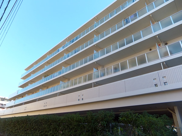 グレーシアスクエア綱島の外観