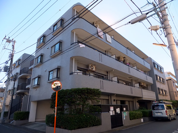 バームハイツ綱島2番館の外観