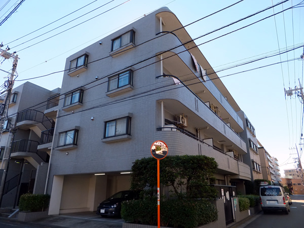 バームハイツ綱島2番館の外観