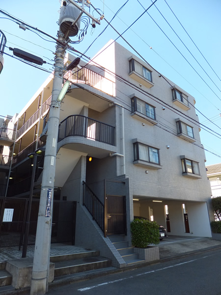 バームハイツ綱島2番館の外観