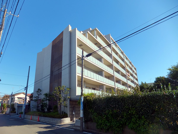 コスモレジデンス綱島の外観