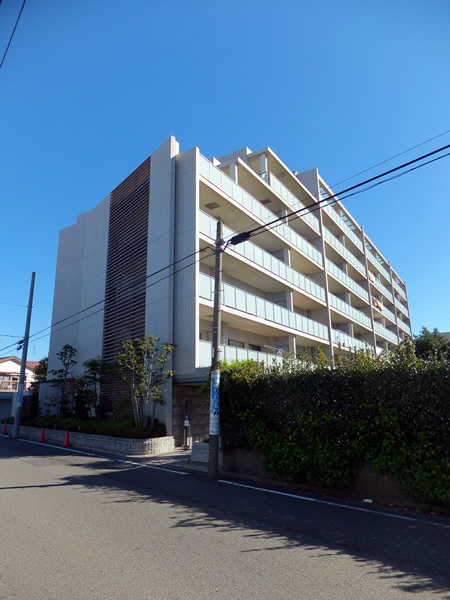 コスモレジデンス綱島の外観