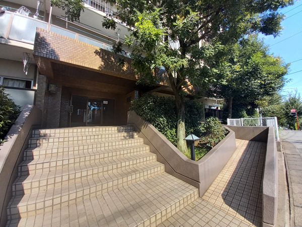 ローズハイツ船橋馬込沢の外観