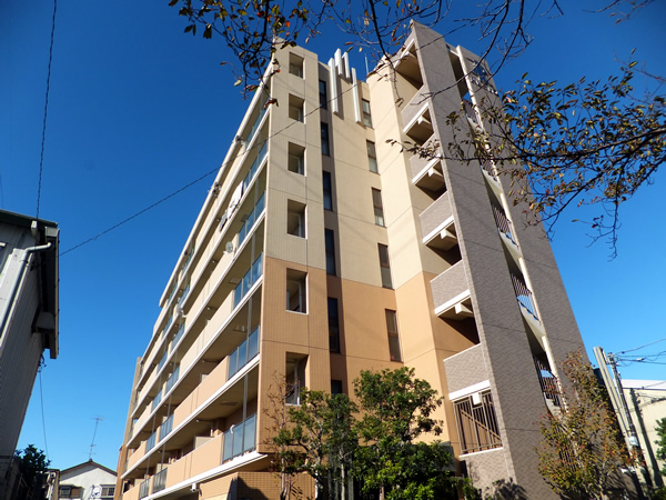 レクシオ綱島の外観