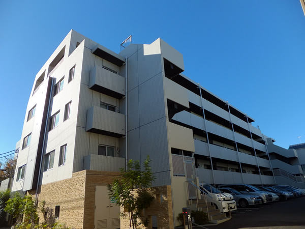 プレミスト綱島の外観