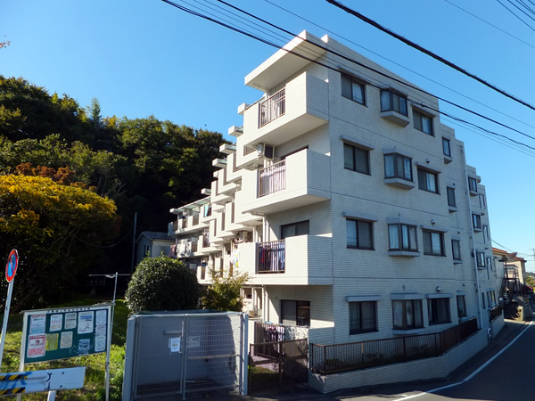 コスモ綱島の外観