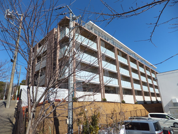 ドレッセあざみ野1丁目の外観