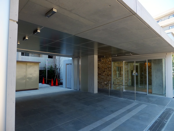 ドレッセあざみ野1丁目の外観