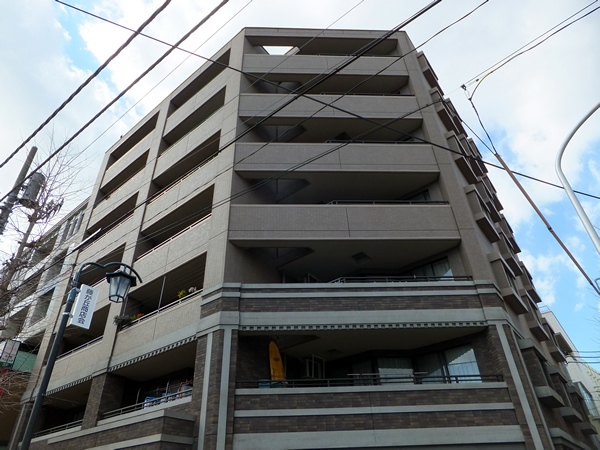 ナイスエスアリーナ藤が丘の外観