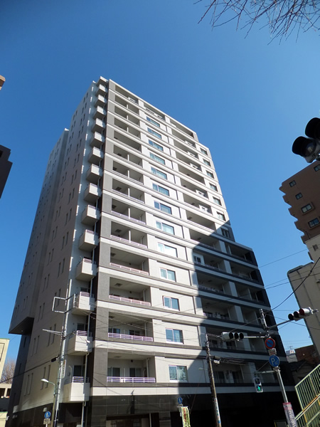 ザ・パークハウス新宿御苑西の外観