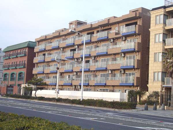 ヴィルヌーブ片瀬江ノ島マリンテラスの外観