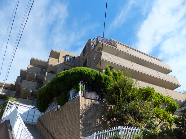 パークハイム綱島公園の外観