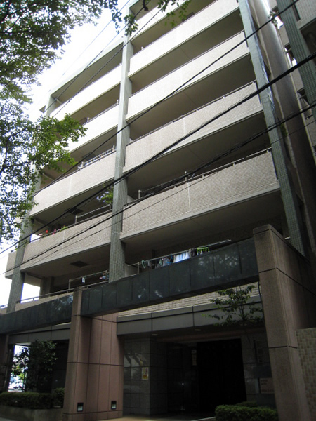 新百合ヶ丘ガーデンフォルムの外観