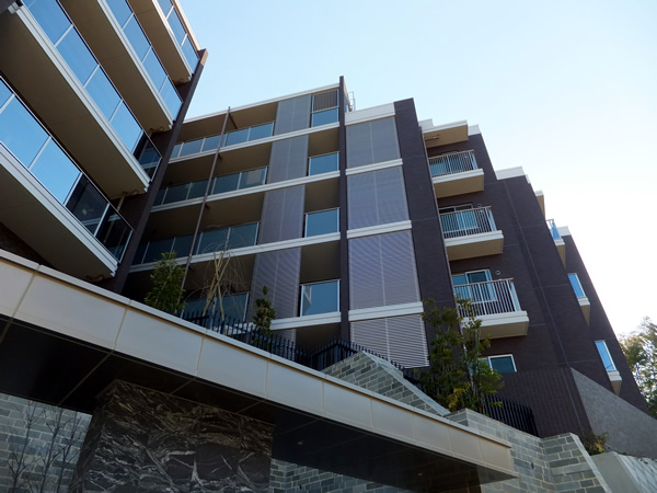 ライオンズ向ヶ丘遊園レジデンスの外観