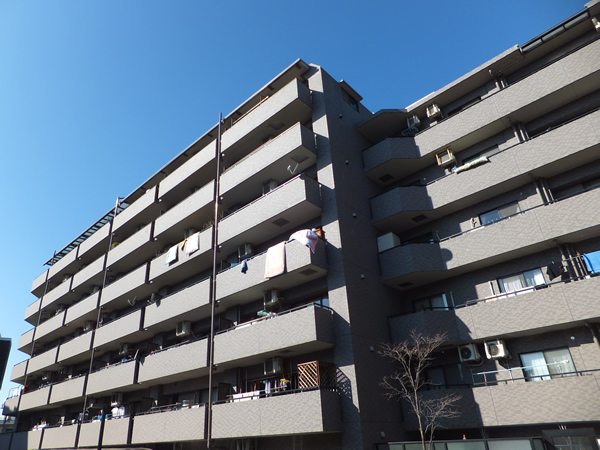 ヴェルビュ向ヶ丘遊園の外観