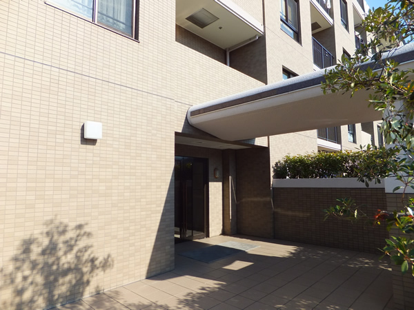 向ヶ丘遊園ハイライズの外観