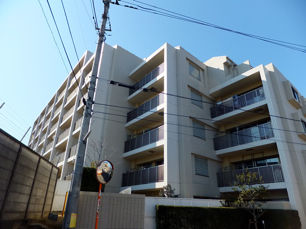 パークホームズ向ヶ丘遊園ステーションアリーナの外観