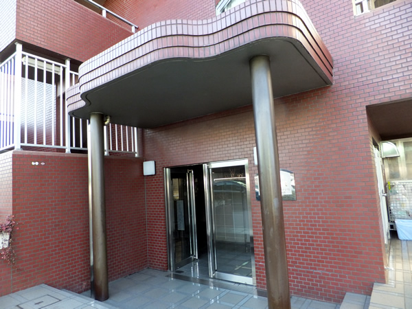 菱和パレス向ヶ丘遊園の外観