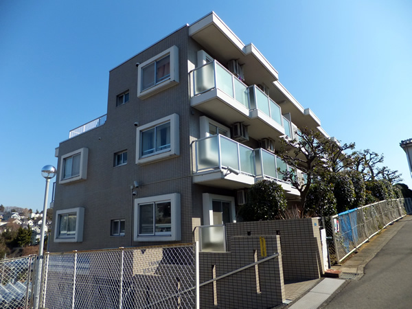 コスモ東生田の外観