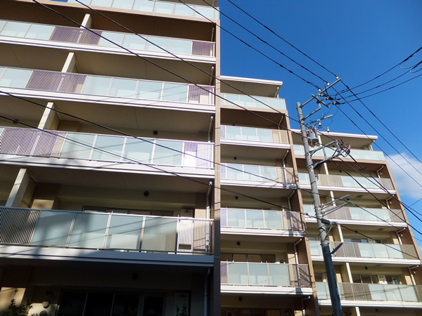 ドレッセあざみ野セリーズの外観