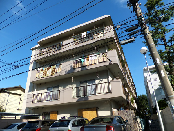 ニックハイム大倉山の外観