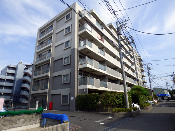 レーベンハイム中央林間シェールの外観