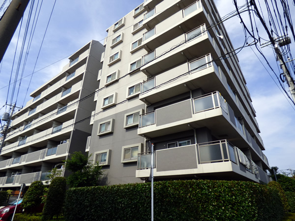 レーベンハイム中央林間シェールの外観