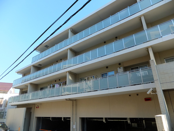 アールブラン新百合ヶ丘の外観