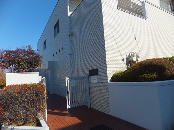 マートルコート読売ランド前の外観