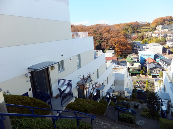 テラス寺尾台4番館の外観