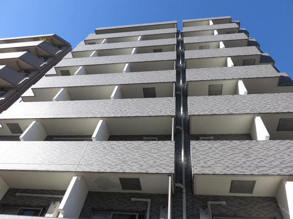 パークウェル初台の外観