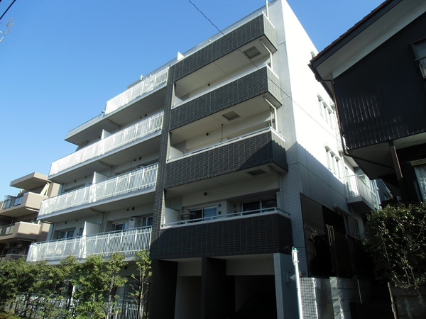 ライオンズクオーレ宮前平の外観