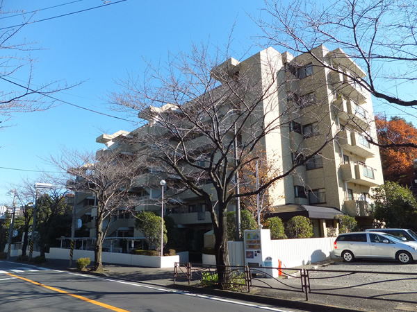 サニーハウス読売ランドの外観