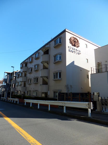 エンゼルハイム読売ランドの外観