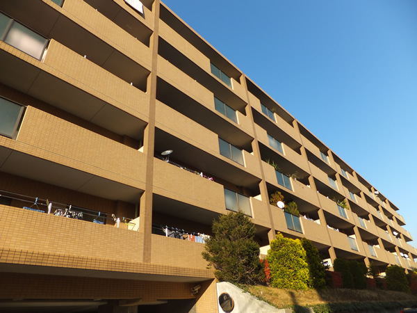 ルピナス生田の外観