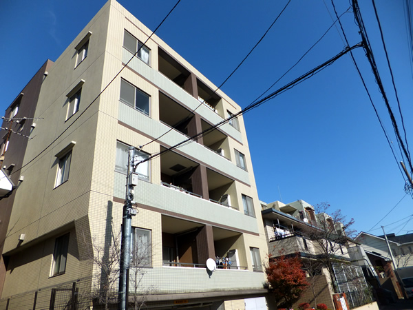 アルシオン生田サンクロールヒルズの外観