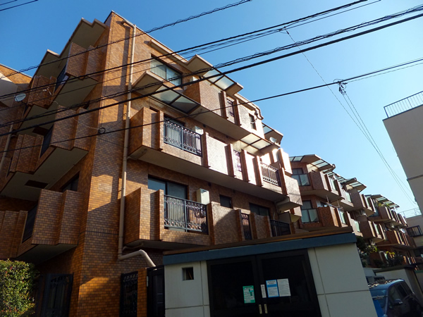 ニックシルクハイム大倉山の外観