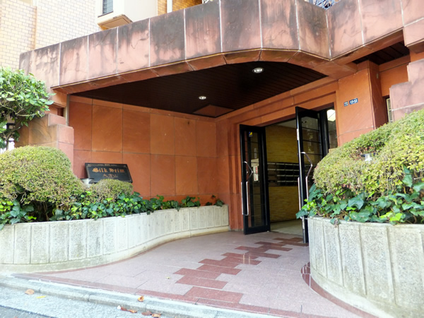 ニックシルクハイム大倉山の外観