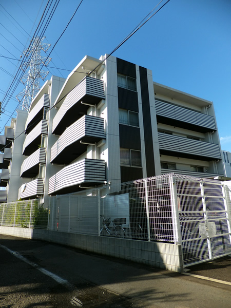 グランアジール大倉山の外観