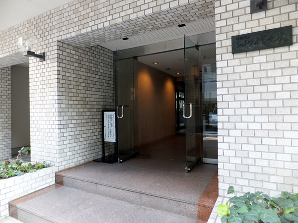 シェトワ代々木の外観