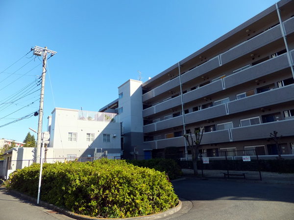 東三田ハウスの外観