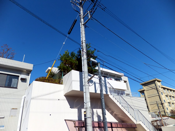 センチュリー百合ヶ丘の外観