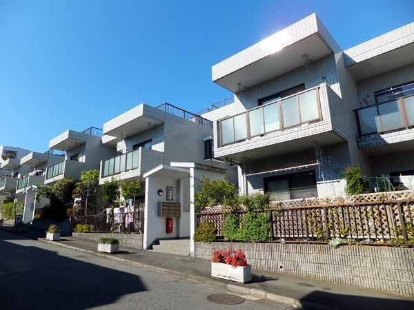 クリオ南生田2番館の外観