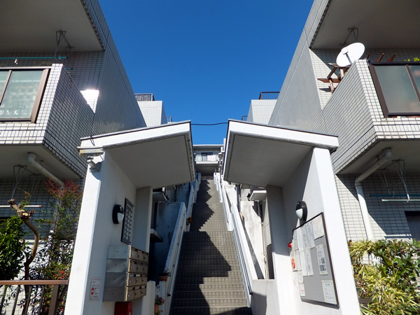 クリオ南生田2番館の外観