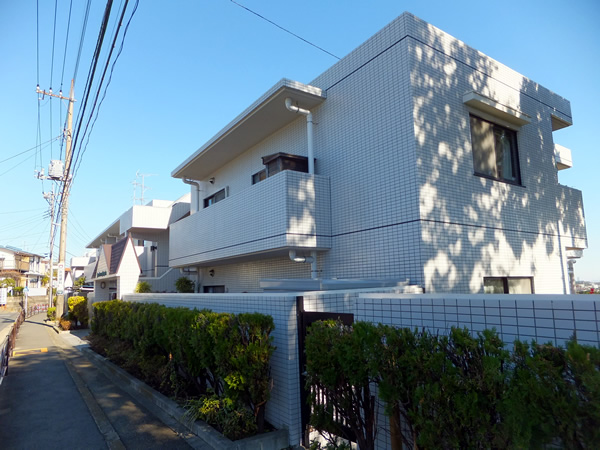 ライオンズテラス百合ヶ丘の外観