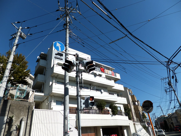 ラポール生田の外観